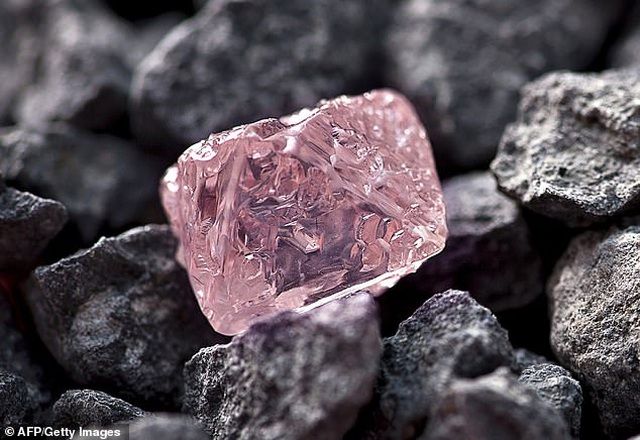 Mỏ kim cương hồng lớn nhất thế giới chuẩn bị đóng cửa vĩnh viễn