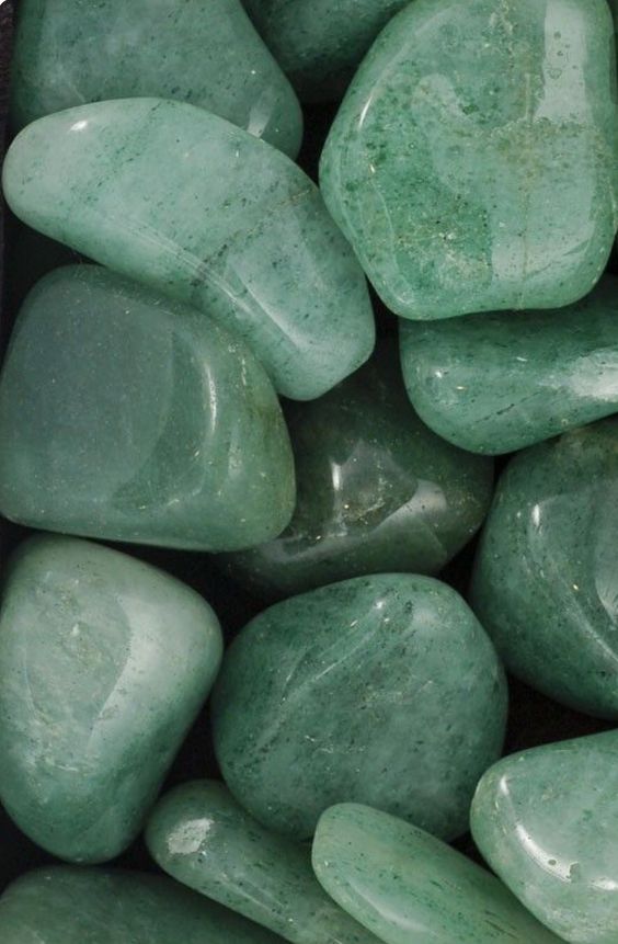 Năng lượng của đá Ngọc bích Nephrite
